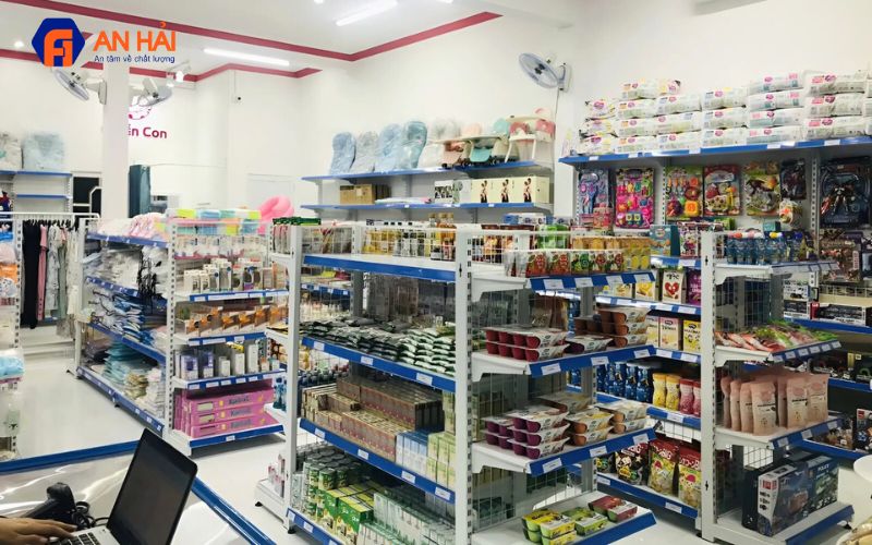 Tổng quan về các loại kệ siêu thị