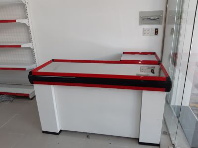 Bàn thu ngân dài 1m5