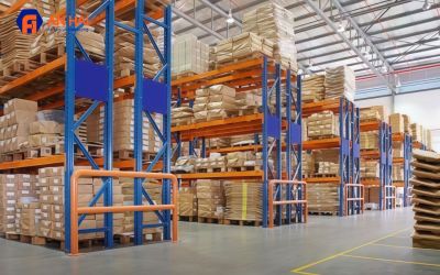 Kệ kho selective pallet và cách tận dụng không gian lưu trữ